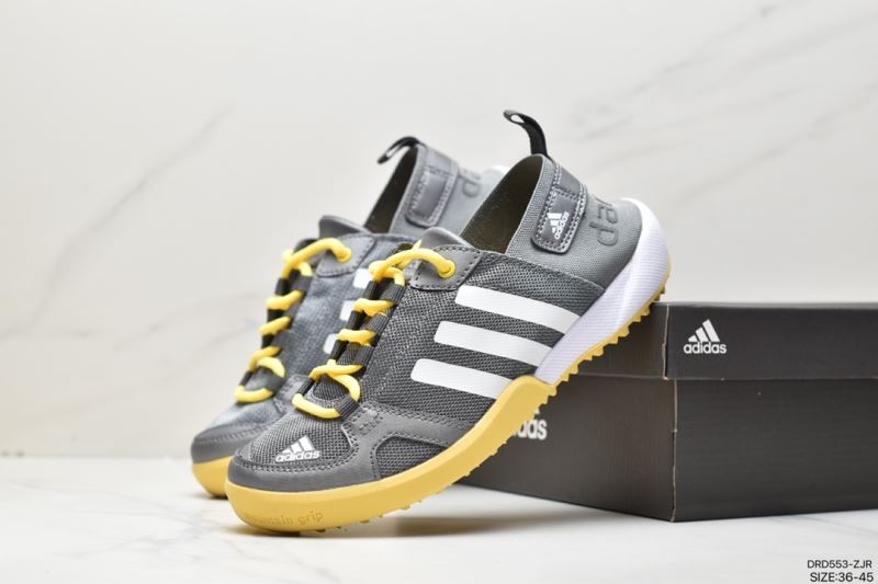 Adidas Sneakers